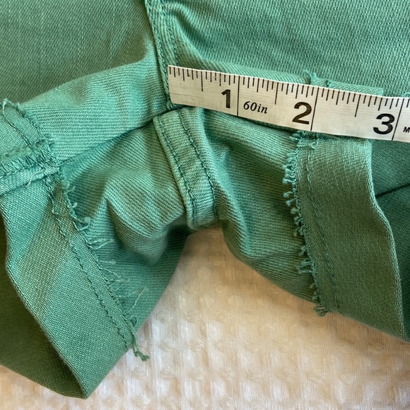 NEW! GAP 1969 Cut Off Cuffed Jean Shorts Size 28/6 Monaco Green - Picture 12 of 13